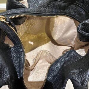 Kate Spade black leather purse, used in perfect conditions